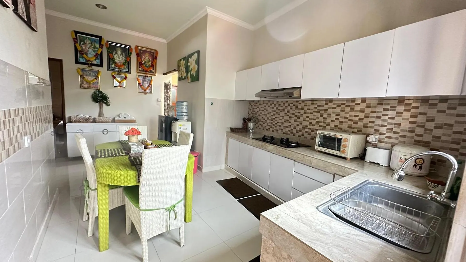 Bed & Breakfast Kubu Dimel Suites Home Nusa Dua  Indonesia